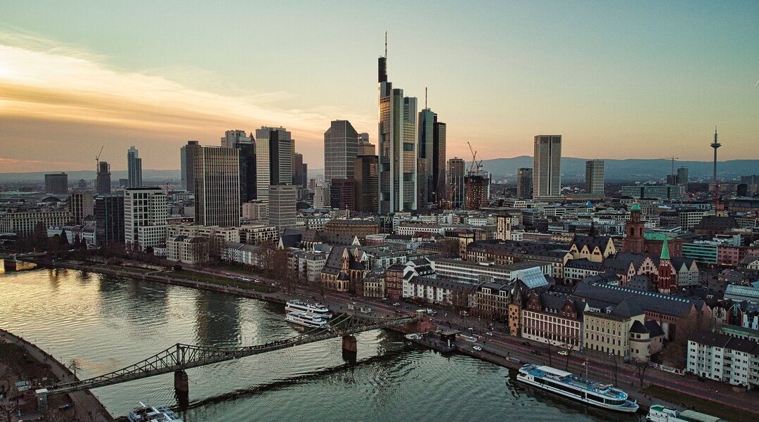 Frankfurter Grüne Soße: Geschichte, Geheimtipps und die besten Adressen in der Stadt